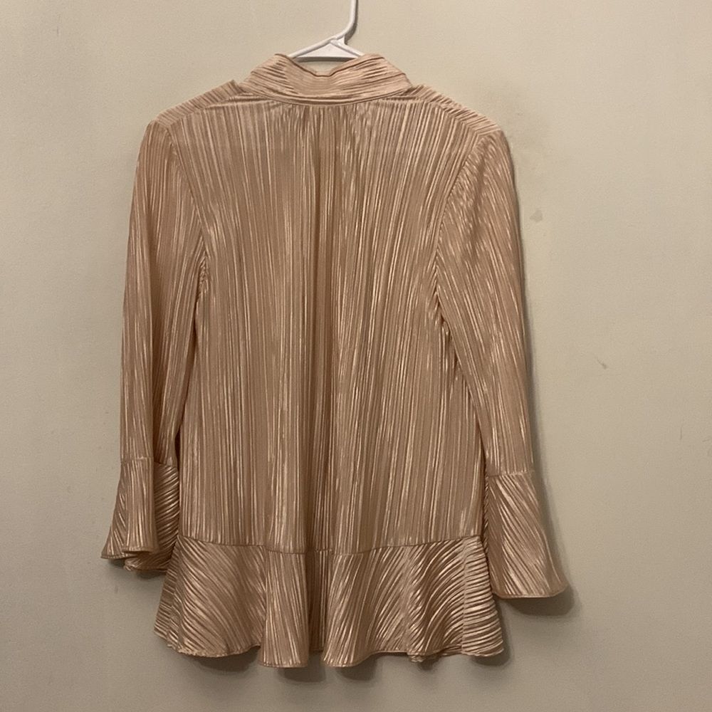 CCH Collection gold long bell sleeves flowy blouse Size S NWT - Picture 6 of 8